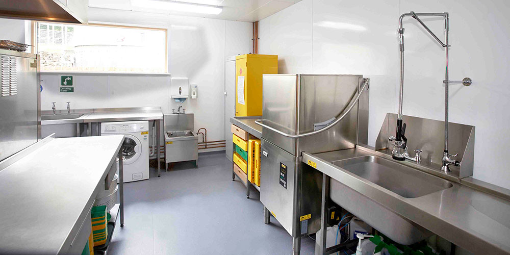 Hygienic Wall Cladding in a Kitchen